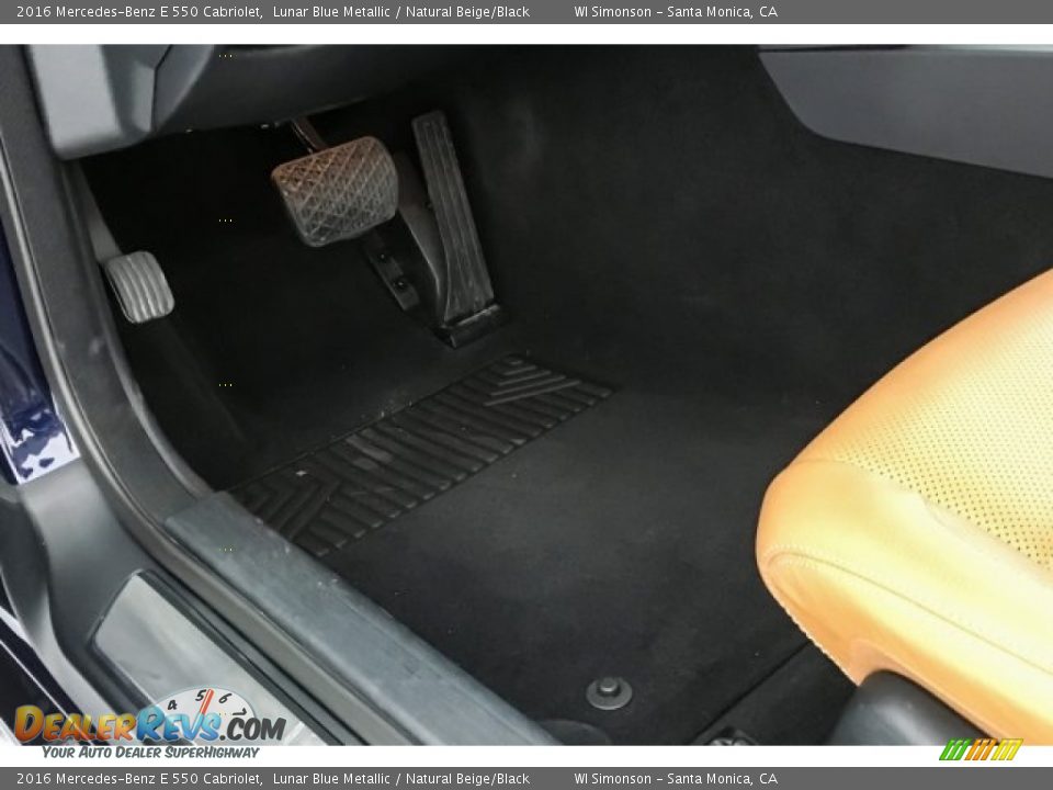 2016 Mercedes-Benz E 550 Cabriolet Lunar Blue Metallic / Natural Beige/Black Photo #22