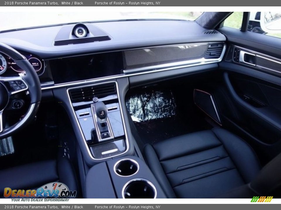 2018 Porsche Panamera Turbo White / Black Photo #15