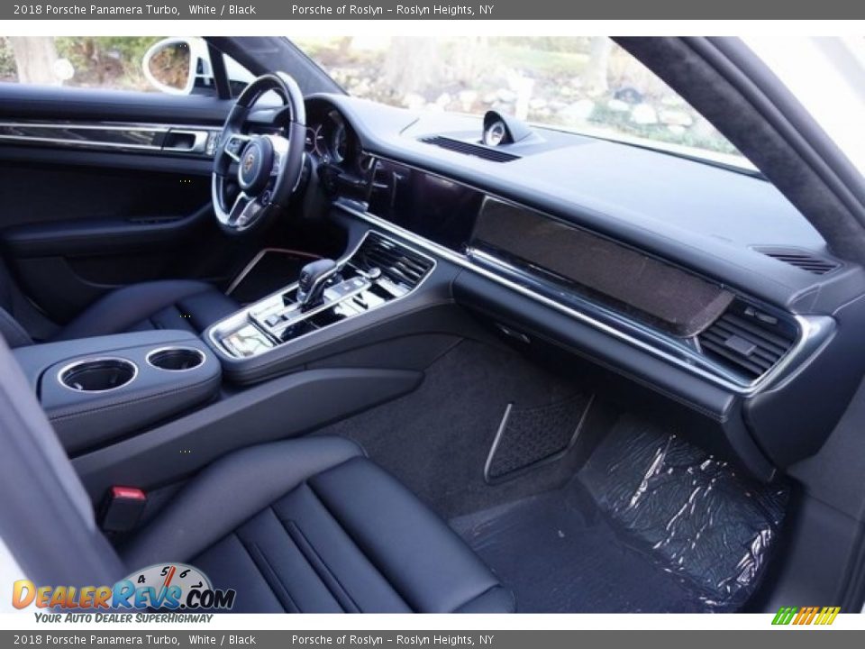 2018 Porsche Panamera Turbo White / Black Photo #19