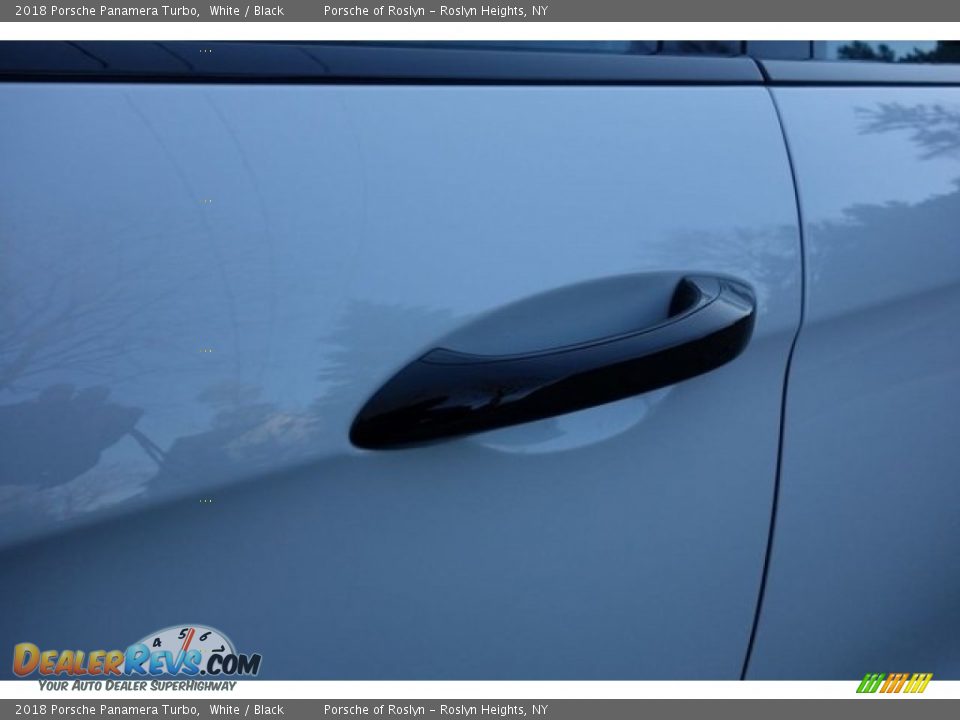 2018 Porsche Panamera Turbo White / Black Photo #23