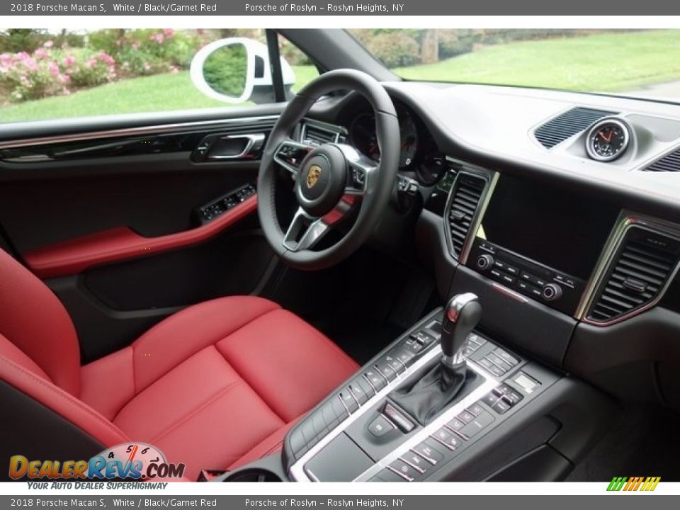 2018 Porsche Macan S White / Black/Garnet Red Photo #17