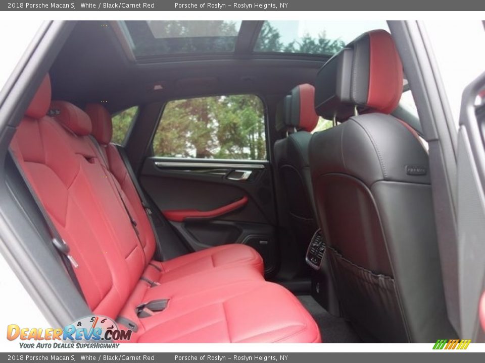 2018 Porsche Macan S White / Black/Garnet Red Photo #19