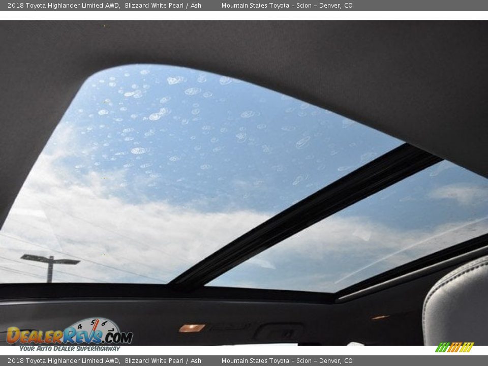 2018 Toyota Highlander Limited AWD Blizzard White Pearl / Ash Photo #9