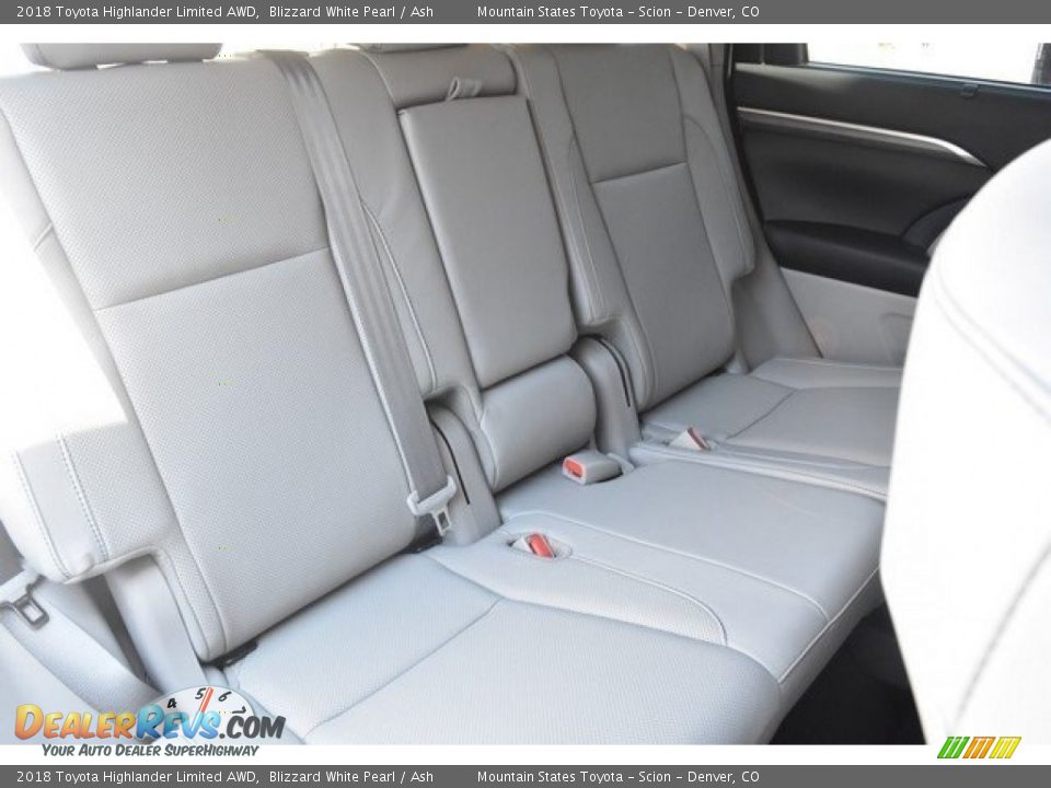 2018 Toyota Highlander Limited AWD Blizzard White Pearl / Ash Photo #20