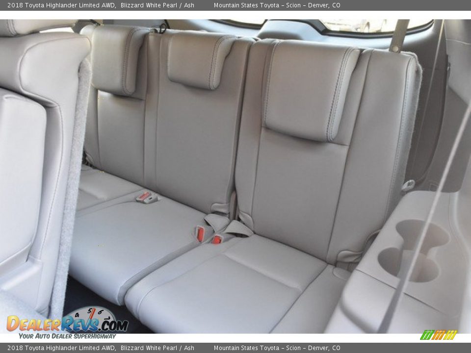 2018 Toyota Highlander Limited AWD Blizzard White Pearl / Ash Photo #22