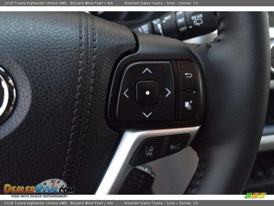 2018 Toyota Highlander Limited AWD Blizzard White Pearl / Ash Photo #31