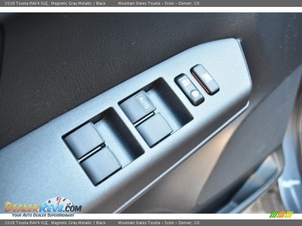 2018 Toyota RAV4 XLE Magnetic Gray Metallic / Black Photo #24