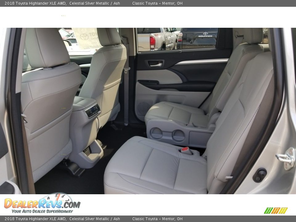 2018 Toyota Highlander XLE AWD Celestial Silver Metallic / Ash Photo #4