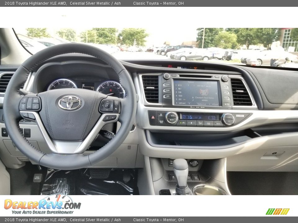 2018 Toyota Highlander XLE AWD Celestial Silver Metallic / Ash Photo #5