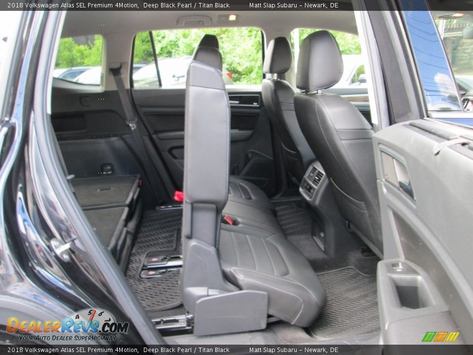 Rear Seat of 2018 Volkswagen Atlas SEL Premium 4Motion Photo #20