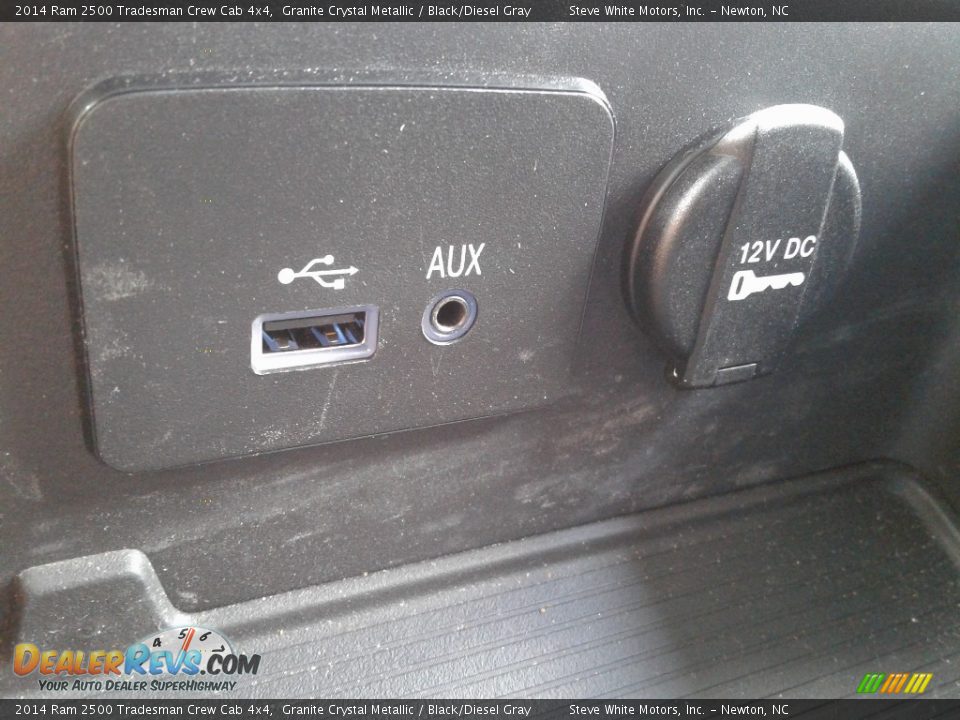 2014 Ram 2500 Tradesman Crew Cab 4x4 Granite Crystal Metallic / Black/Diesel Gray Photo #26