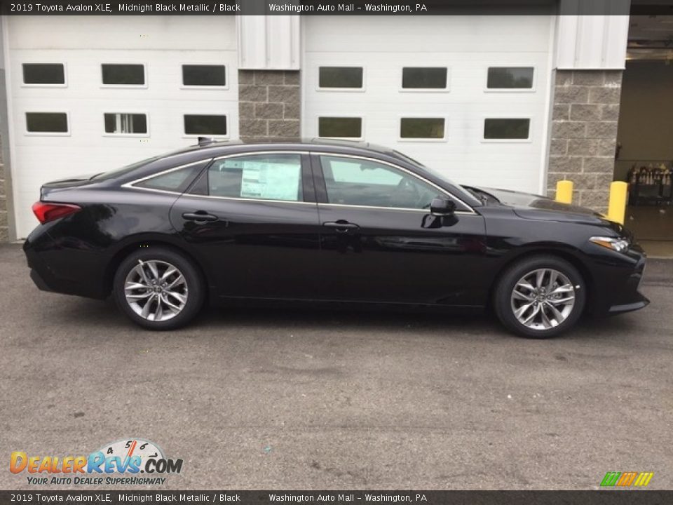 2019 Toyota Avalon XLE Midnight Black Metallic / Black Photo #2