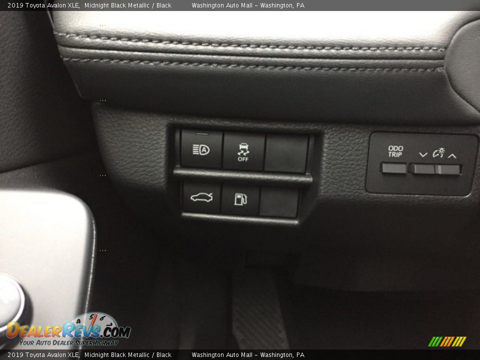 2019 Toyota Avalon XLE Midnight Black Metallic / Black Photo #18