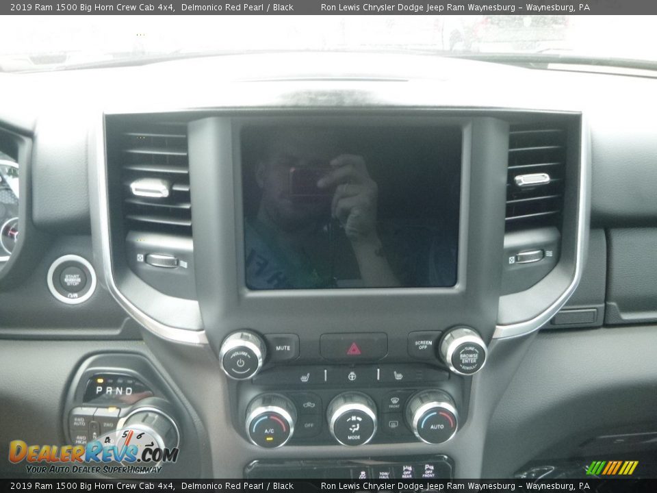 2019 Ram 1500 Big Horn Crew Cab 4x4 Delmonico Red Pearl / Black Photo #16