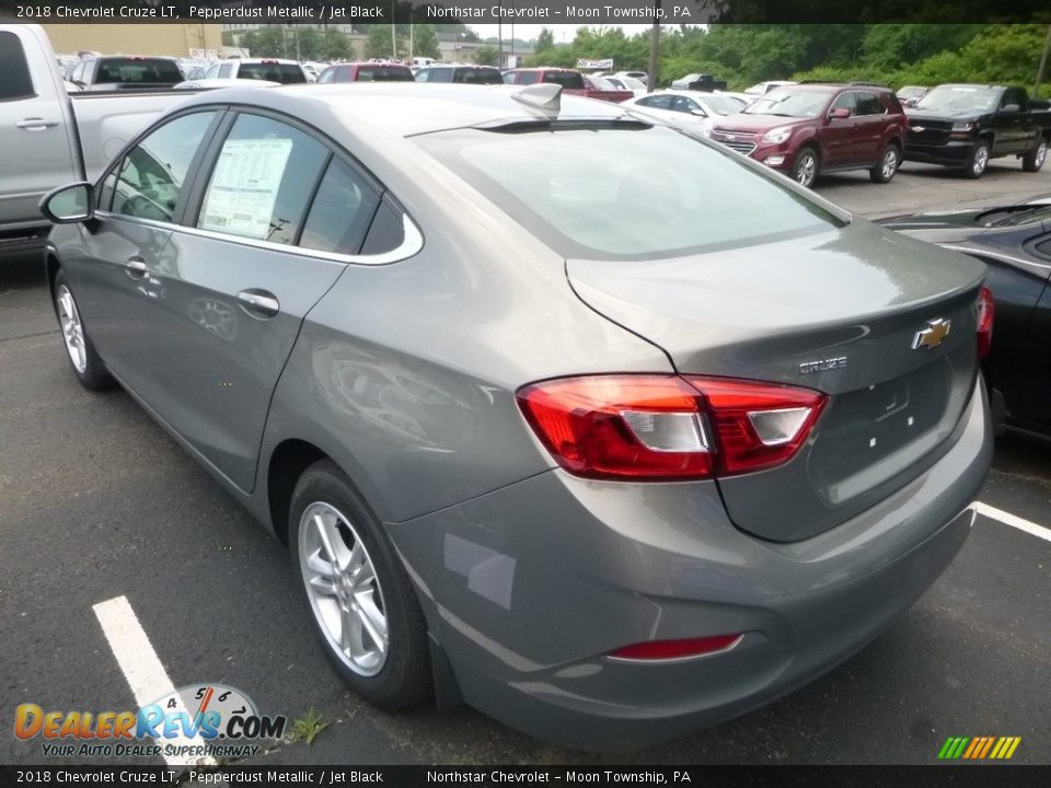2018 Chevrolet Cruze LT Pepperdust Metallic / Jet Black Photo #3