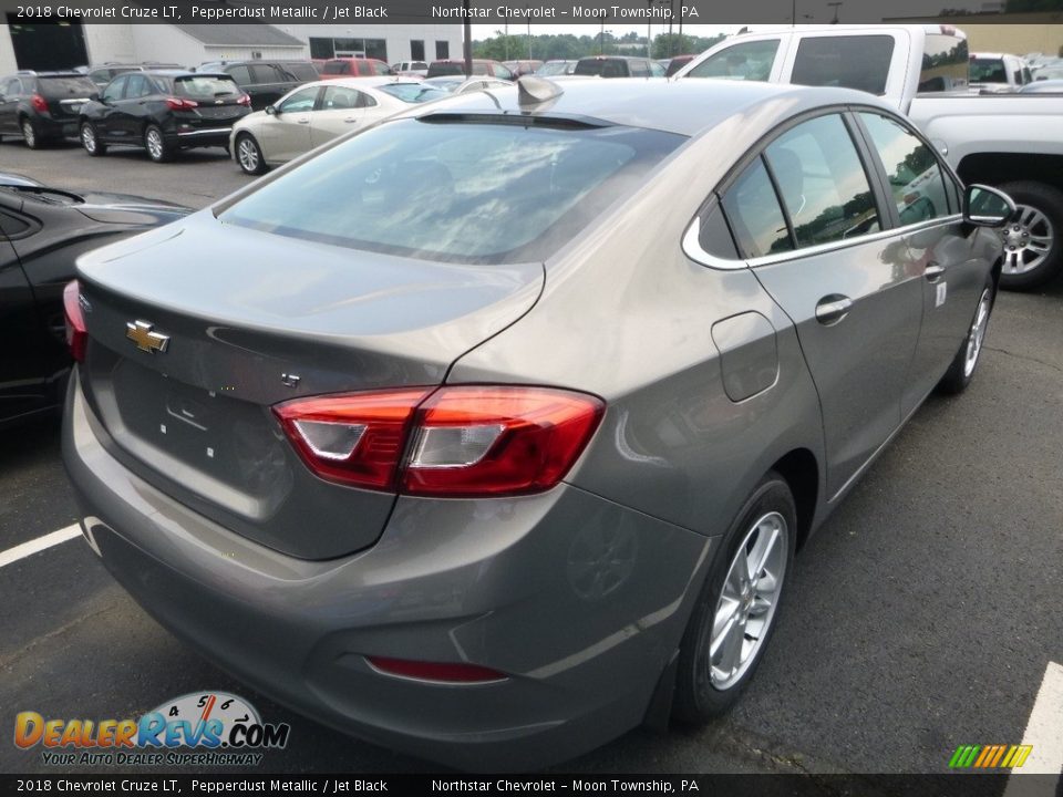 2018 Chevrolet Cruze LT Pepperdust Metallic / Jet Black Photo #5