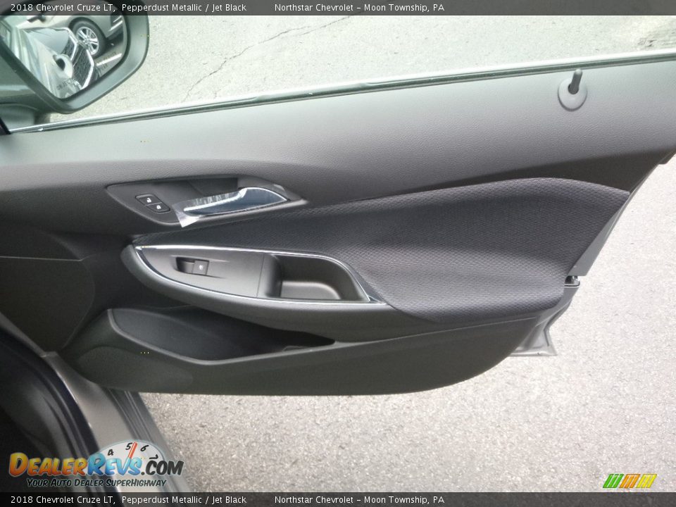 2018 Chevrolet Cruze LT Pepperdust Metallic / Jet Black Photo #12