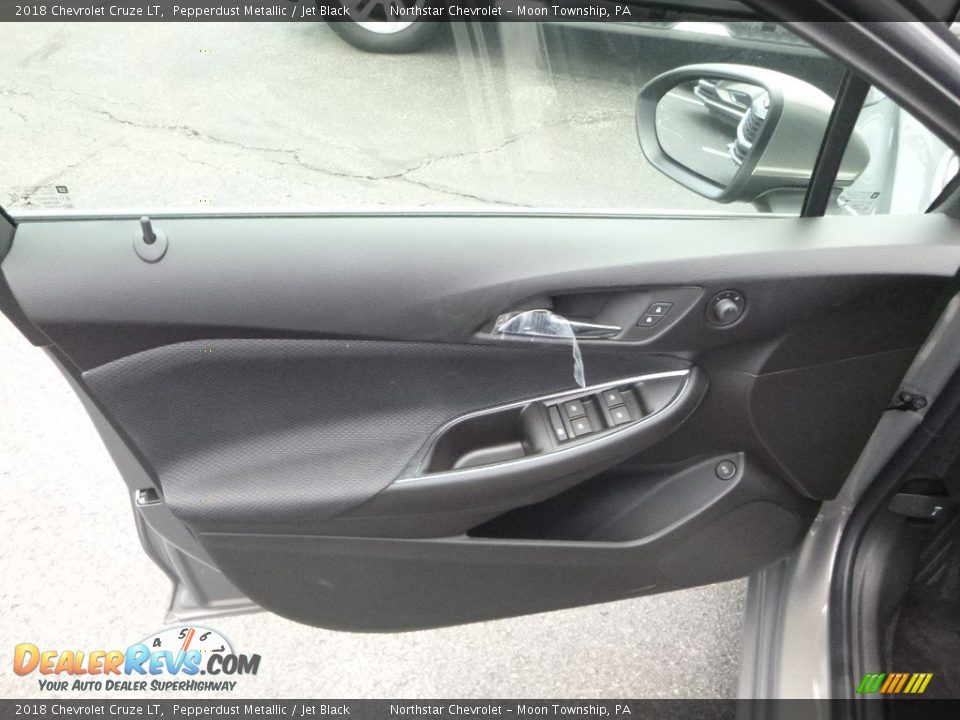 2018 Chevrolet Cruze LT Pepperdust Metallic / Jet Black Photo #15