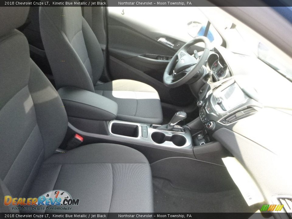 2018 Chevrolet Cruze LT Kinetic Blue Metallic / Jet Black Photo #10