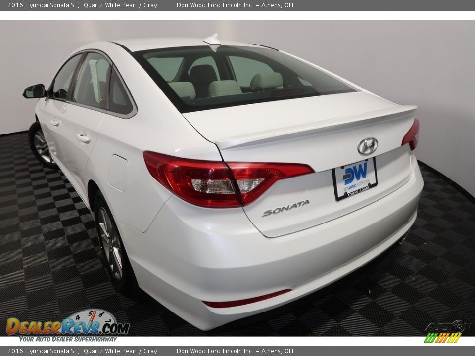 2016 Hyundai Sonata SE Quartz White Pearl / Gray Photo #10