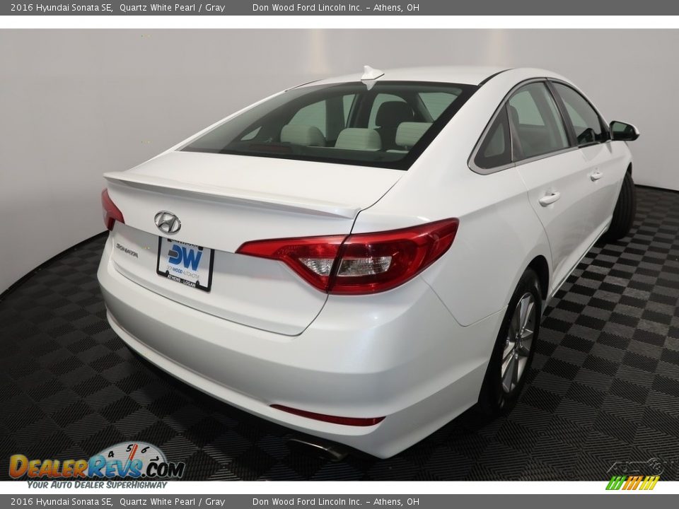 2016 Hyundai Sonata SE Quartz White Pearl / Gray Photo #12