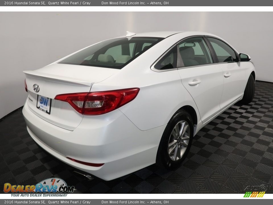 2016 Hyundai Sonata SE Quartz White Pearl / Gray Photo #13