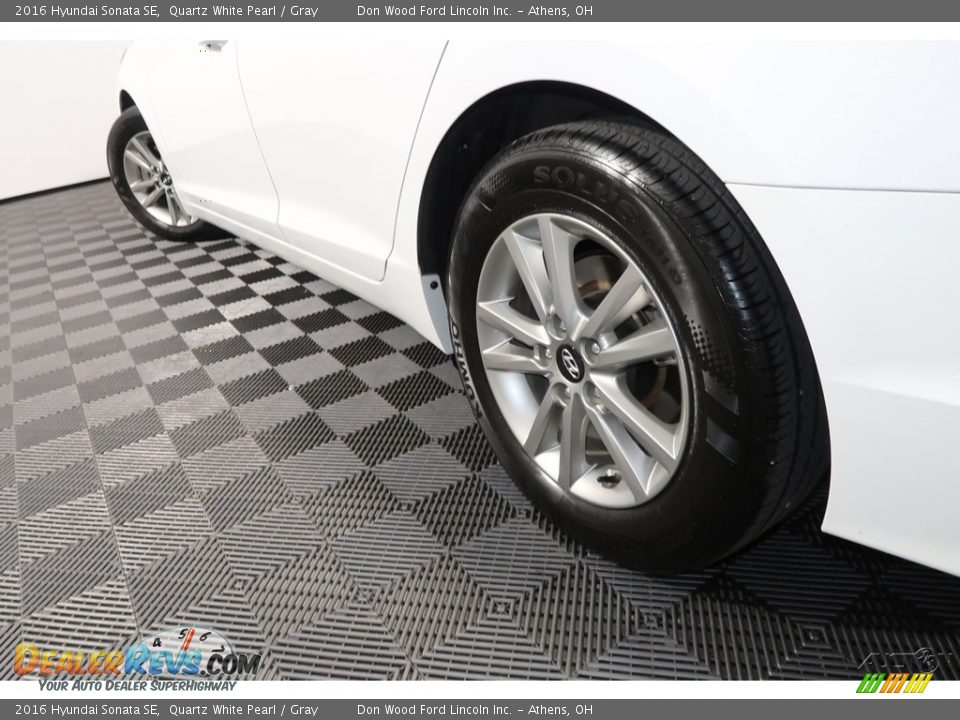 2016 Hyundai Sonata SE Quartz White Pearl / Gray Photo #20