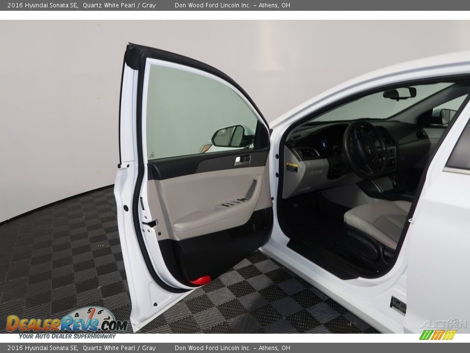 2016 Hyundai Sonata SE Quartz White Pearl / Gray Photo #25