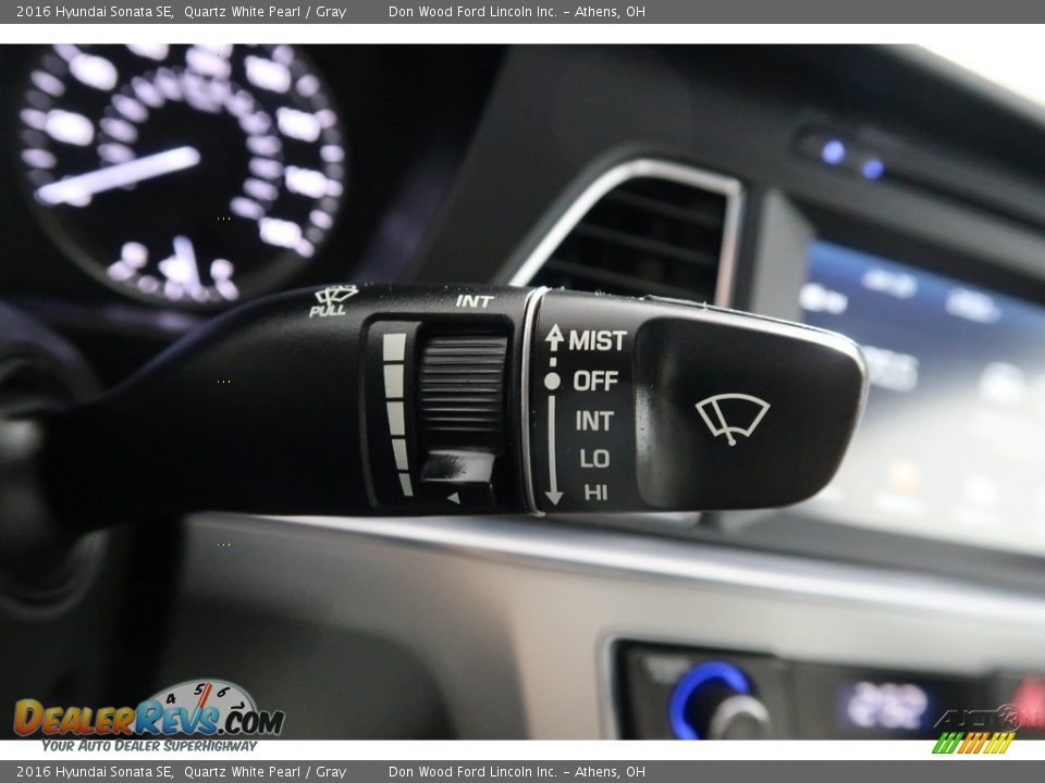 2016 Hyundai Sonata SE Quartz White Pearl / Gray Photo #32