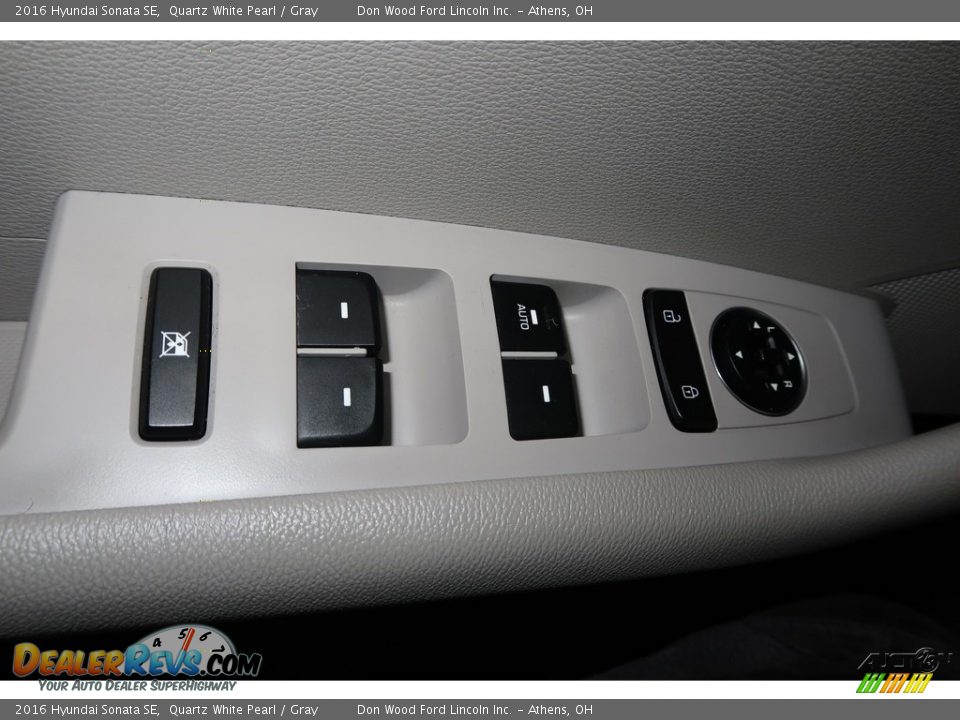 2016 Hyundai Sonata SE Quartz White Pearl / Gray Photo #33