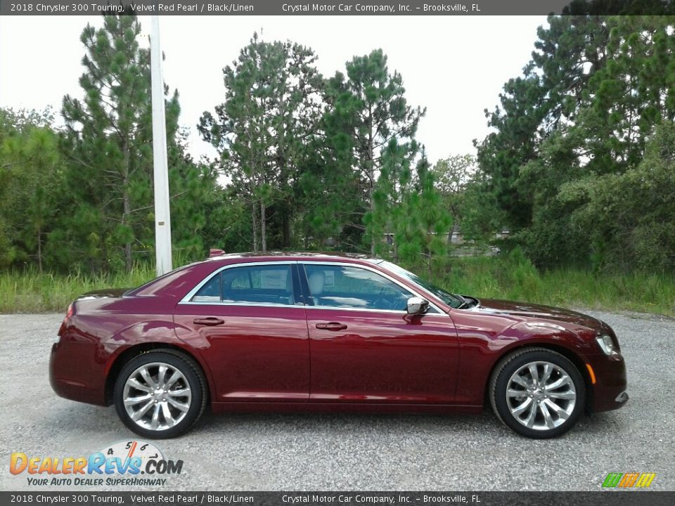 2018 Chrysler 300 Touring Velvet Red Pearl / Black/Linen Photo #6