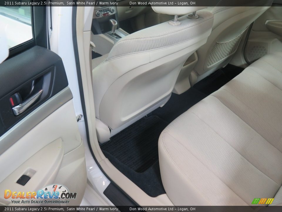 2011 Subaru Legacy 2.5i Premium Satin White Pearl / Warm Ivory Photo #26