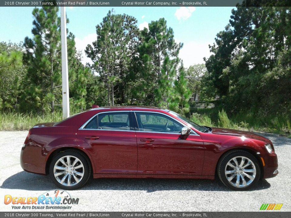 2018 Chrysler 300 Touring Velvet Red Pearl / Black/Linen Photo #6
