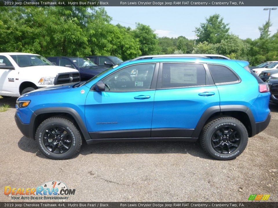 2019 Jeep Cherokee Trailhawk 4x4 Hydro Blue Pearl / Black Photo #2