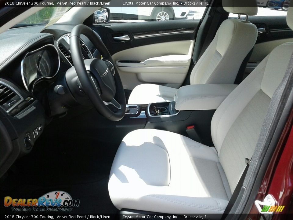 2018 Chrysler 300 Touring Velvet Red Pearl / Black/Linen Photo #9