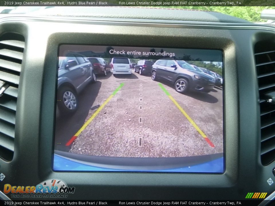 2019 Jeep Cherokee Trailhawk 4x4 Hydro Blue Pearl / Black Photo #17