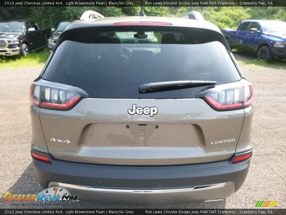 2019 Jeep Cherokee Limited 4x4 Light Brownstone Pearl / Black/Ski Grey Photo #4
