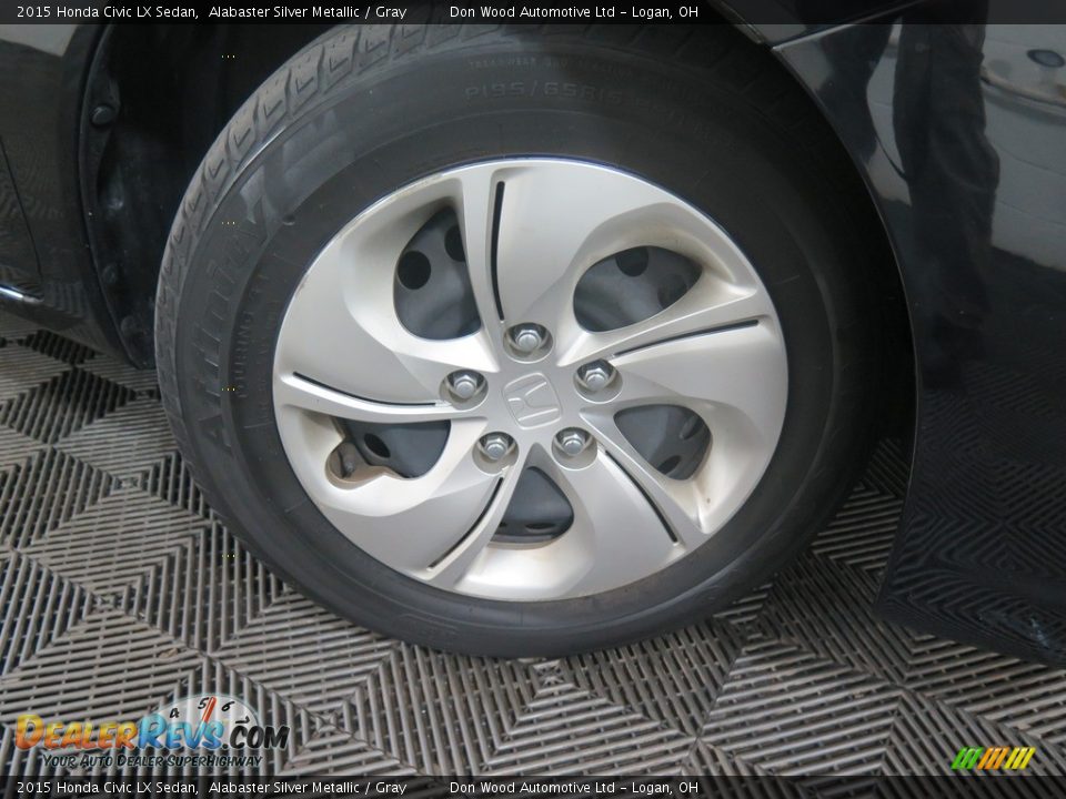 2015 Honda Civic LX Sedan Alabaster Silver Metallic / Gray Photo #24