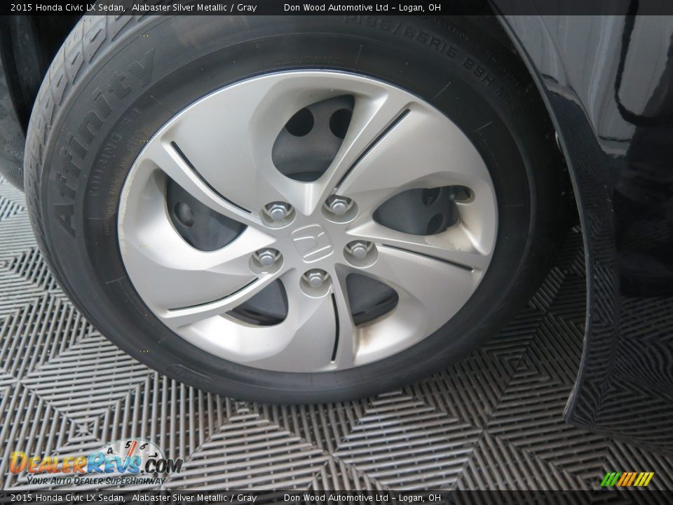 2015 Honda Civic LX Sedan Alabaster Silver Metallic / Gray Photo #27