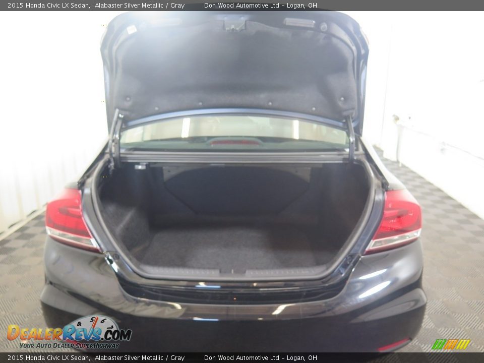 2015 Honda Civic LX Sedan Alabaster Silver Metallic / Gray Photo #28