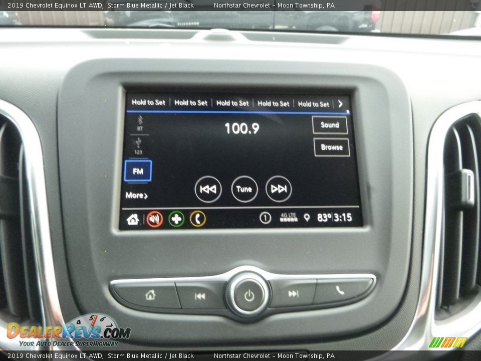 Audio System of 2019 Chevrolet Equinox LT AWD Photo #17
