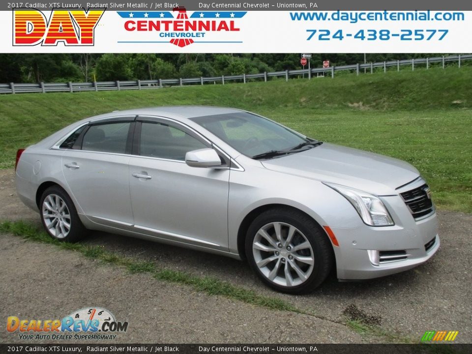 2017 Cadillac XTS Luxury Radiant Silver Metallic / Jet Black Photo #1