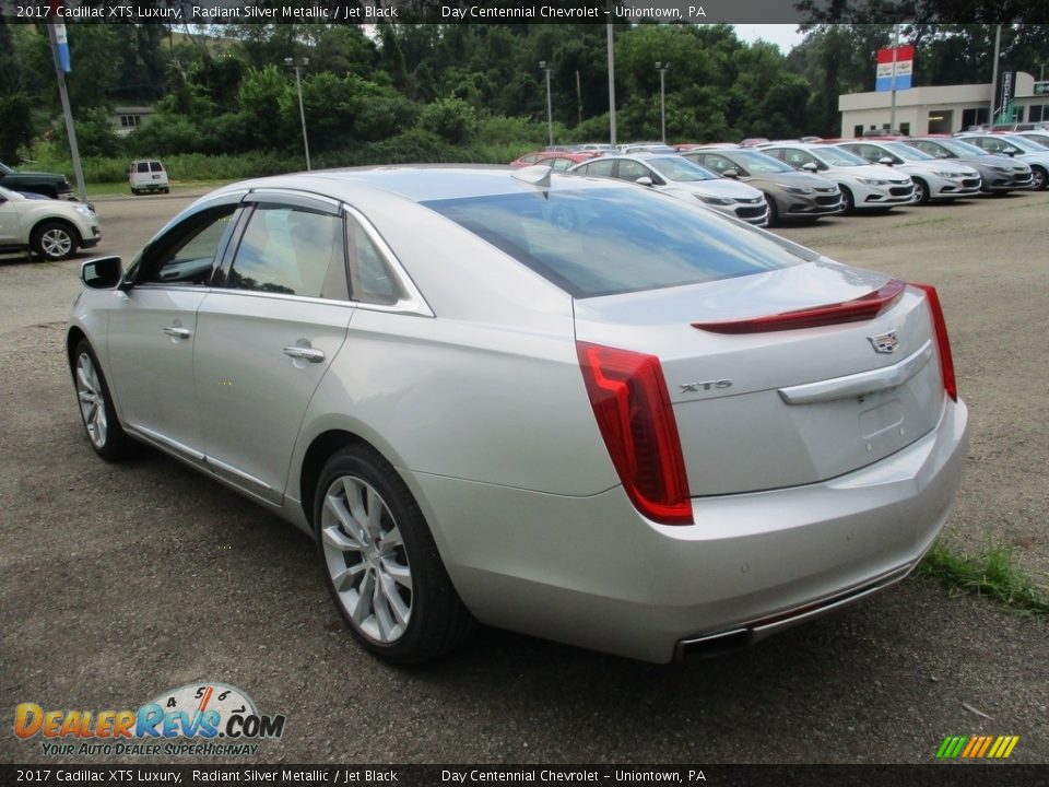 2017 Cadillac XTS Luxury Radiant Silver Metallic / Jet Black Photo #5