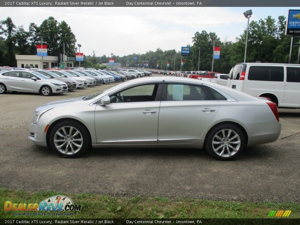 2017 Cadillac XTS Luxury Radiant Silver Metallic / Jet Black Photo #7
