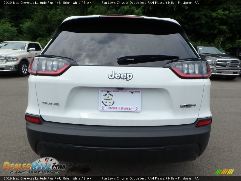 2019 Jeep Cherokee Latitude Plus 4x4 Bright White / Black Photo #4