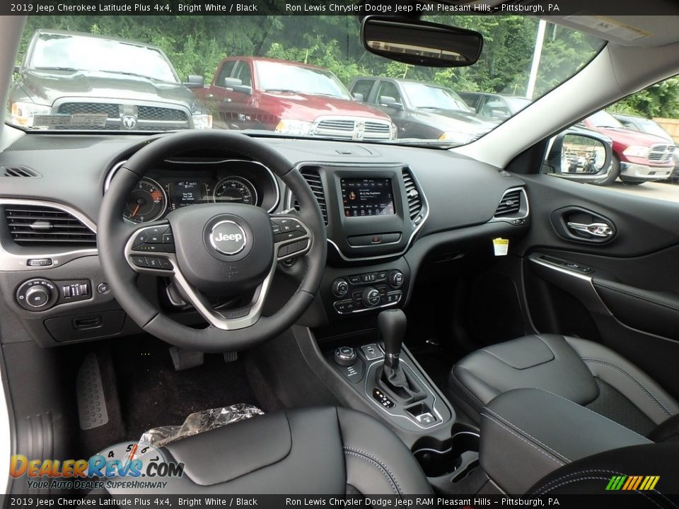 2019 Jeep Cherokee Latitude Plus 4x4 Bright White / Black Photo #11