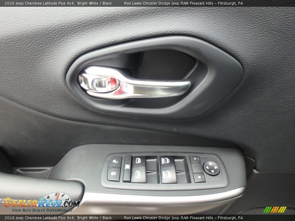 2019 Jeep Cherokee Latitude Plus 4x4 Bright White / Black Photo #12