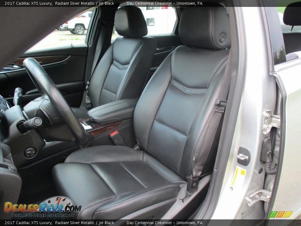 2017 Cadillac XTS Luxury Radiant Silver Metallic / Jet Black Photo #23