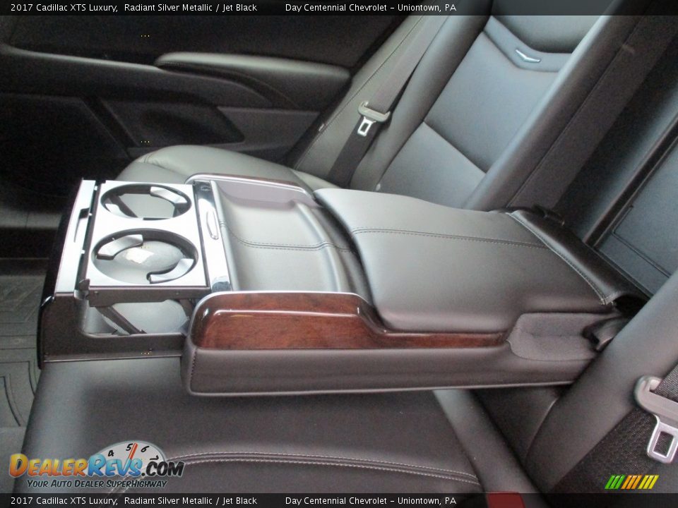 2017 Cadillac XTS Luxury Radiant Silver Metallic / Jet Black Photo #26