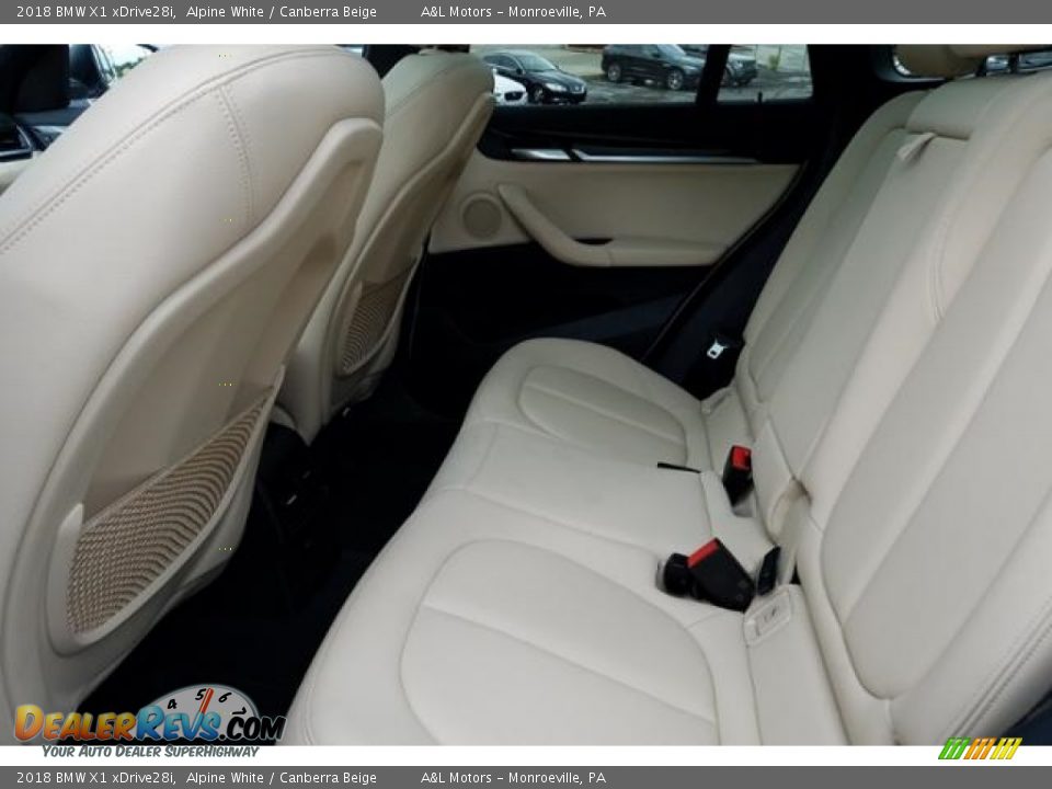 2018 BMW X1 xDrive28i Alpine White / Canberra Beige Photo #5